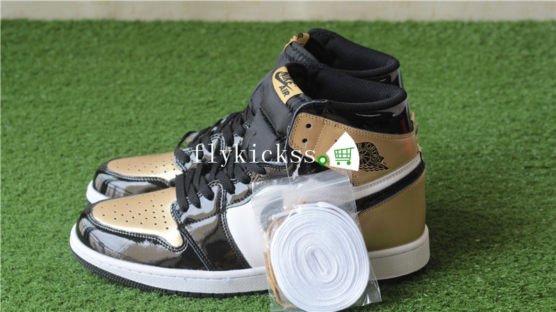 Authentic Air Jordan 1 Retro High OG Golden Toe